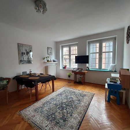 Apartment In Old Town - View Of Mariacki Church Гданск Екстериор снимка