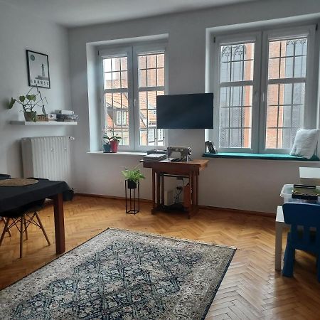 Apartment In Old Town - View Of Mariacki Church Гданск Екстериор снимка