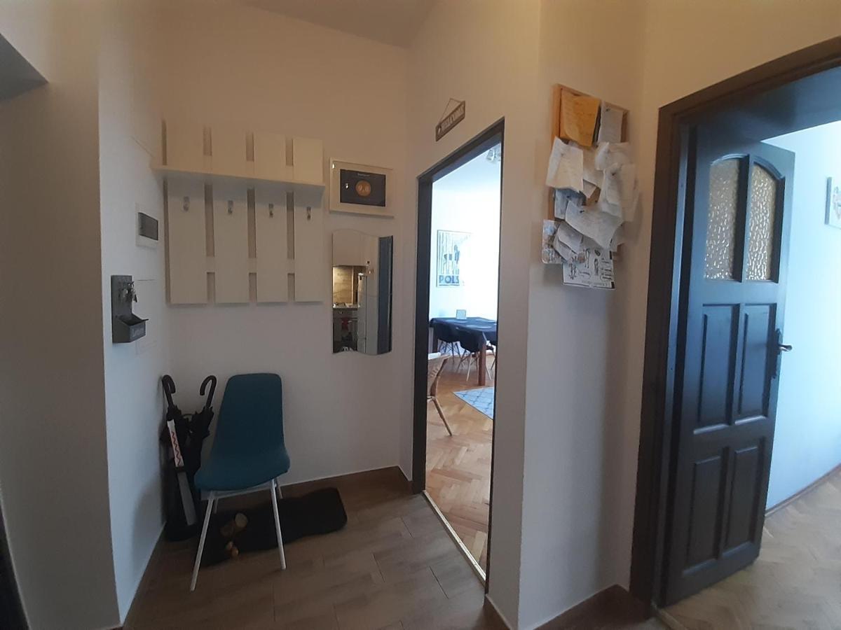 Apartment In Old Town - View Of Mariacki Church Гданск Екстериор снимка