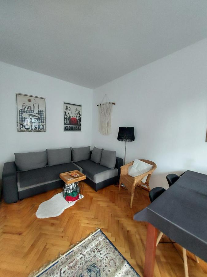 Apartment In Old Town - View Of Mariacki Church Гданск Екстериор снимка